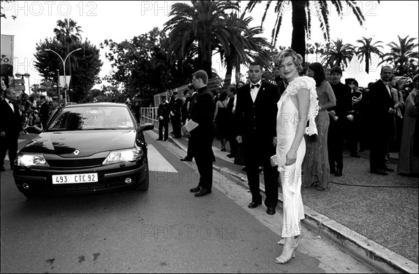 05/20/2001. 54th Cannes Film Festival : Backstage closing ceremony