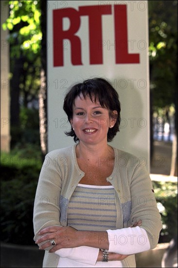 08/00/2001. RTL radio station presents 2001/2002 new schedule.