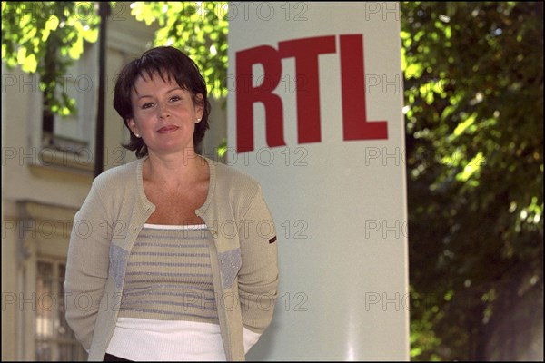 08/00/2001. RTL radio station presents 2001/2002 new schedule.