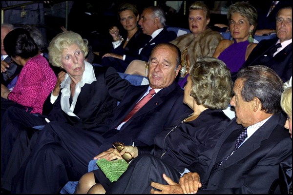 09/04/2001. French premiere of the movie "Moulin Rouge" to the profit of the Claude Pompidou Foundation at the UGC movies theater on Champs-Elysees avenue.