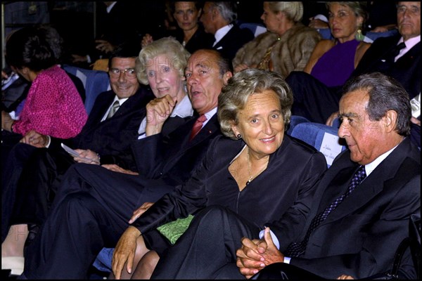 09/04/2001. French premiere of the movie "Moulin Rouge!" to the profit of the Claude Pompidou Foundation at the UGC movies theater on Champs-Elysees avenue.