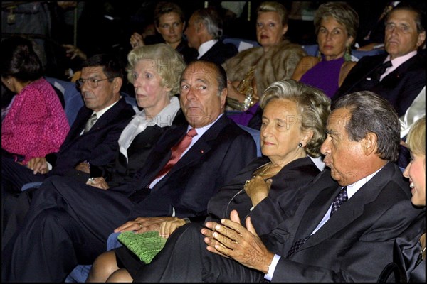 09/04/2001. French premiere of the movie "Moulin Rouge" to the profit of the Claude Pompidou Foundation at the UGC movies theater on Champs-Elysees avenue.