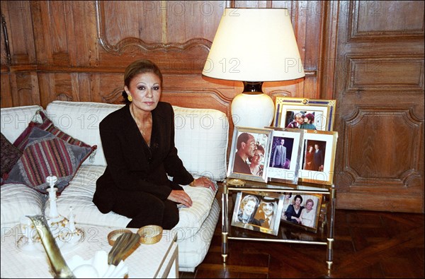 09/00/2001. Exclusive: Close-up Farah Pahlavi empress of Iran at home.