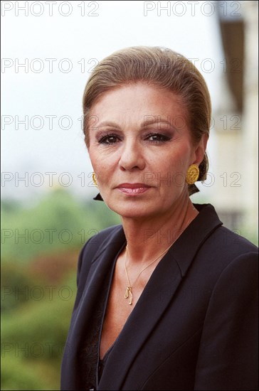 09/00/2001. Exclusive: Close-up Farah Pahlavi empress of Iran at home.