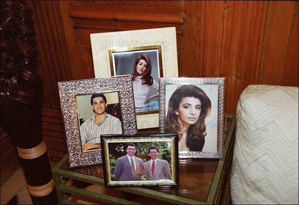 09/00/2001. Exclusive: Close-up Farah Pahlavi empress of Iran at home.