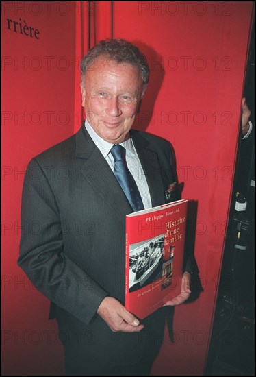 12/04/2001. Philippe Bouvard attends launch party for his latest book at Fouquet's.