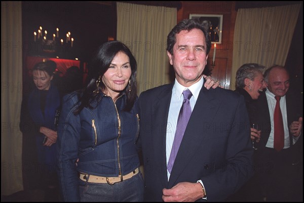 12/04/2001. Philippe Bouvard attends launch party for his latest book at Fouquet's.