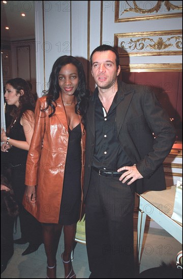 12/12/2001. Party at Van Cleef and Arpels shop on Vendome square.