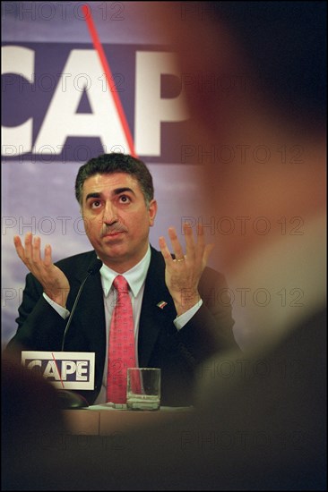 01/24/2002. Official visit of Reza Pahlavi in Paris.