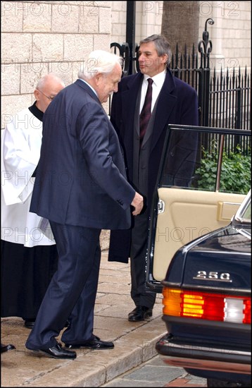 01/27/2002. Prince Rainier of Monaco and his son Prince Albert celebrate Sainte Devote.