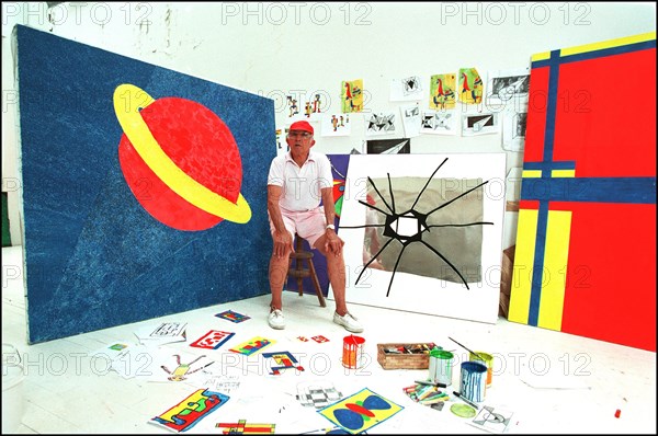 06/00/2000. EXCLUSIVE: Close-up Andre Courreges at home.