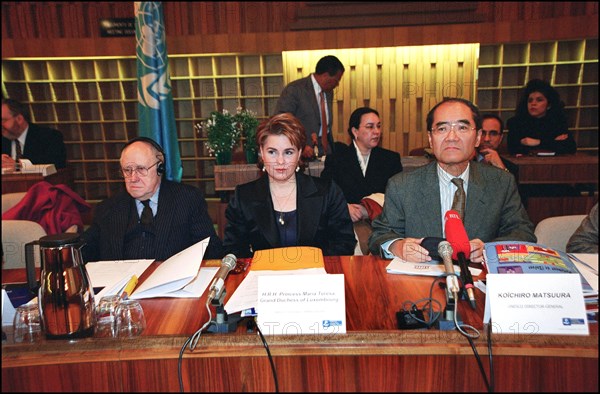 02/11/2002. Meeting of unesco goodwill ambassadors in Paris