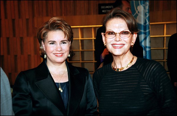 02/11/2002. Meeting of unesco goodwill ambassadors in Paris