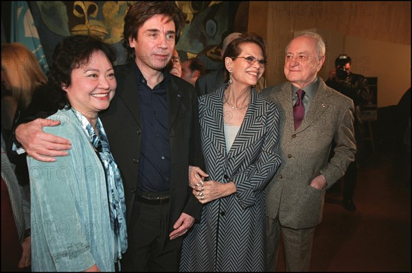 02/11/2002. Meeting of unesco goodwill ambassadors in Paris