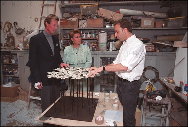 02/00/2002. EXCLUSIVE Grand duke and duchess of Luxembourg, Henri and Maria Theresa, in Paris