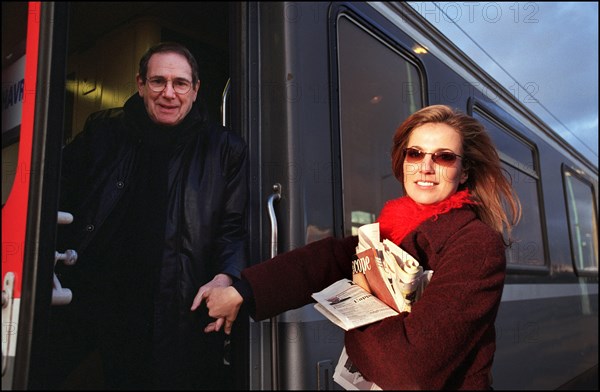 02/27/2002. Actor-director Robert Hossein stars in Jean-Paul Sartre's "Huis Clos" with Natacha Amal and Melanie Page.