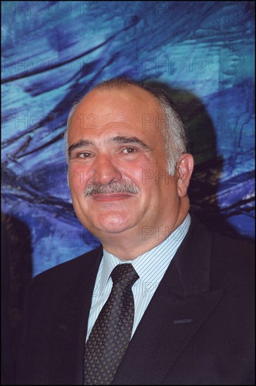 03/00/2002. : Prince Hassan of Jordan visits French senate.