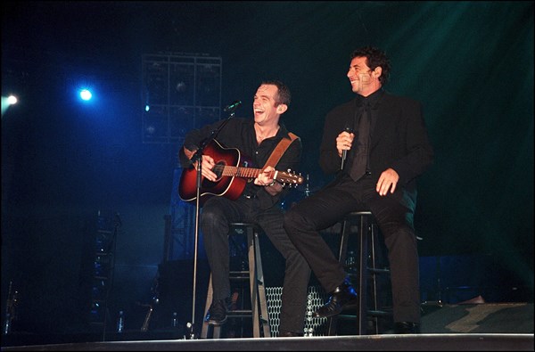 03/20/2002. EXCLUSIVE: Garou and Celine Dion performs at Bercy.