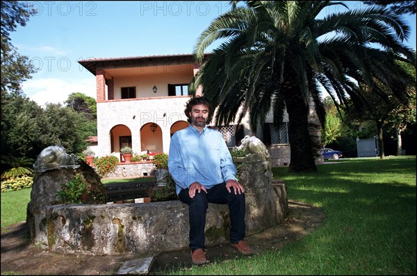 10/08/2001. EXCLUSIVE: Close-up Andrea Bocelli at home.
