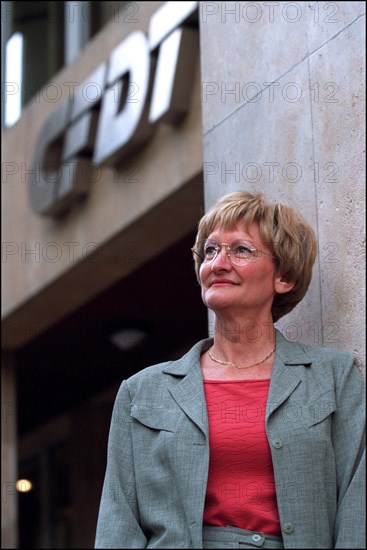 04/00/2002. Nicole Notat is about to leave the leadership of CFDT (French Democratic Work Confederation).