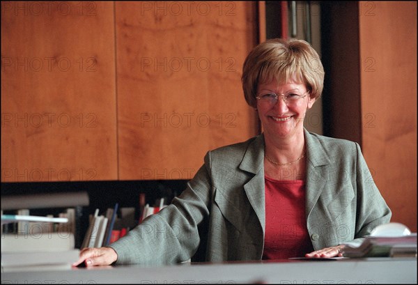 04/00/2002. Nicole Notat is about to leave the leadership of CFDT (French Democratic Work Confederation).