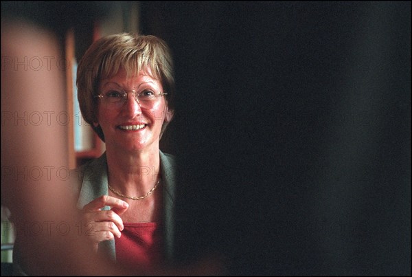 04/00/2002. Nicole Notat is about to leave the leadership of CFDT (French Democratic Work Confederation).