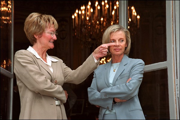 04/00/2002. Nicole Notat is about to leave the leadership of CFDT (French Democratic Work Confederation).