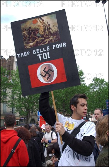 05/01/2002. Anti Le Pen demonstration in Paris