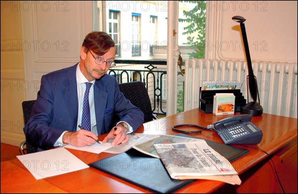 05/07/2002. EXCLUSIVE : Jean-Louis Borloo new minister of Urban affairs.