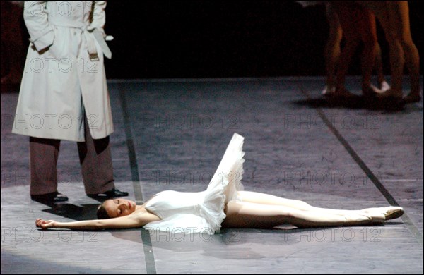 06/13/2002. Maurice Bejart's latest ballet "le concours" with Laetitia Pujol.