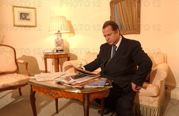 06/14/2002. EXCLUSIVE : Paul-Loup Sulitzer in his hotel room at the Bristol.