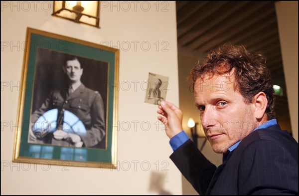 07/01/2002. Actor Charles Berling, stars as Jean Moulin in a tv series, visits Museum of Deportation.