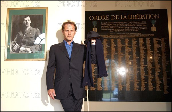 07/01/2002. Actor Charles Berling, stars as Jean Moulin in a tv series, visits Museum of Deportation.