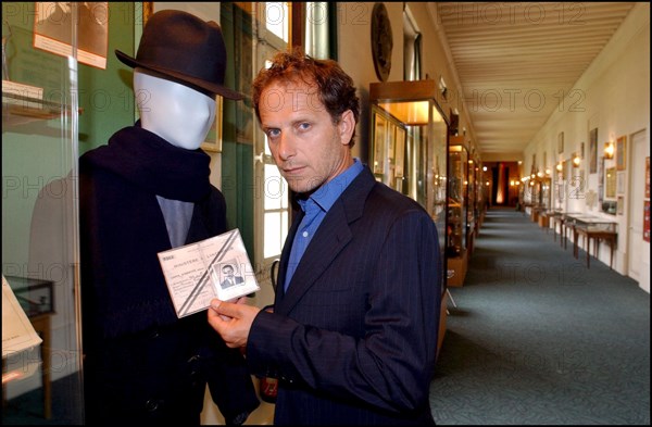 07/01/2002. Actor Charles Berling, stars as Jean Moulin in a tv series, visits Museum of Deportation.