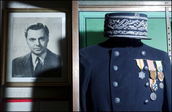 07/01/2002. Actor Charles Berling, stars as Jean Moulin in a tv series, visits Museum of Deportation.