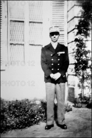 07/01/2002. Actor Charles Berling, stars as Jean Moulin in a tv series, visits Museum of Deportation.