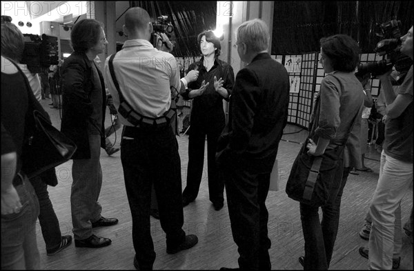 07/11/2002. Fall winter 2002-03 Haute Couture collections. The backstage of Jean-Louis Scherrer's fashion show