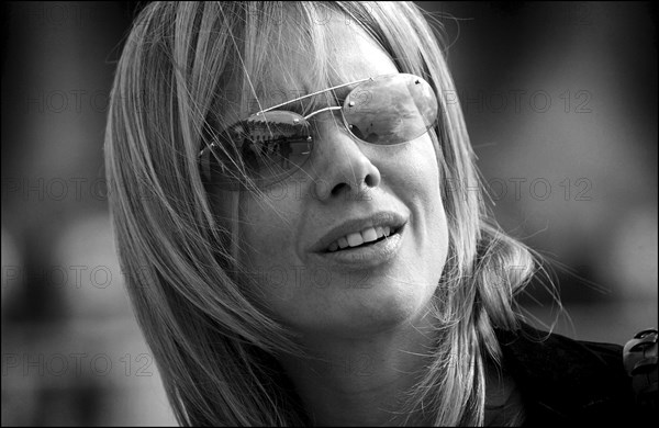 10/00/2002. EXCLUSIVE Close up Rosanna Arquette in Paris.