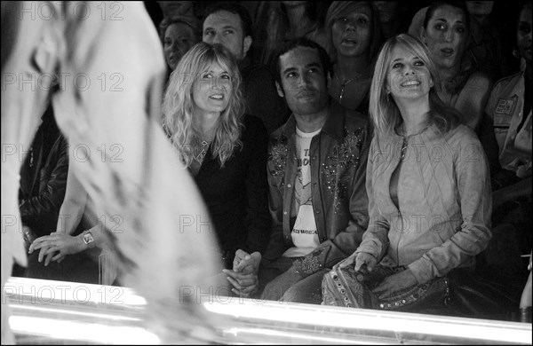 10/00/2002. EXCLUSIVE Close up Rosanna Arquette in Paris.