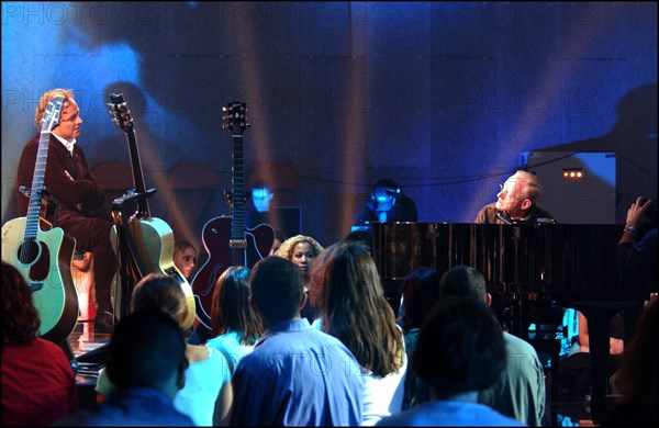 10/22/2002. Guillaume Durand's Trafic.Musique TV show.