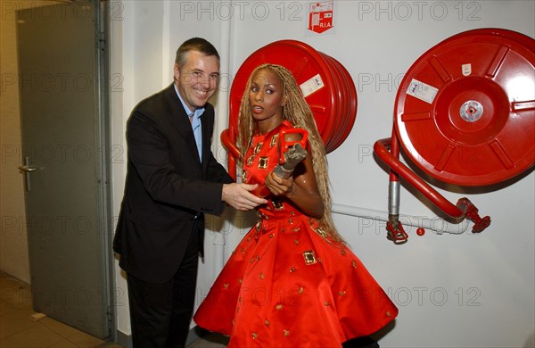 10/30/2002. Chocolate dresses fashion show at "Salon du Chocolat" exhibit in Paris