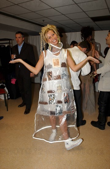 10/30/2002. Chocolate dresses fashion show at "Salon du Chocolat" exhibit in Paris