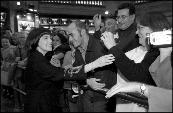 11/00/2002.  French singer Mireille Mathieu returns on the musical scene with a new CD and tour in France and in Europe