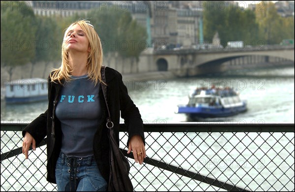 10/00/2002. Close up Rosanna Arquette in Paris.