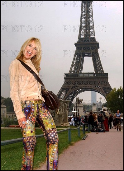 10/00/2002. Close up Rosanna Arquette in Paris.