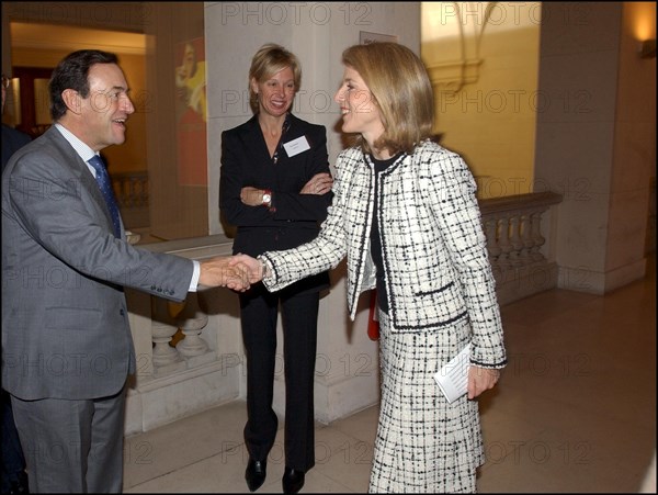 11/18/2002. Caroline Kennedy inaugurates the exhibition "Jackie Kennedy, les annees Maison Blanche" in Paris