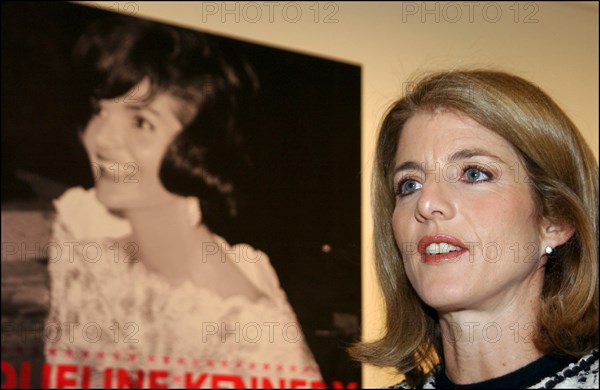 11/18/2002. Caroline Kennedy inaugurates the exhibition "Jackie Kennedy, les annees Maison Blanche" in Paris