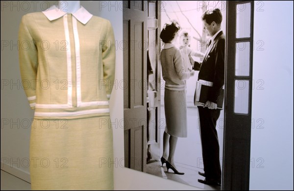 11/18/2002. Caroline Kennedy inaugurates the exhibition "Jackie Kennedy, les annees Maison Blanche" in Paris