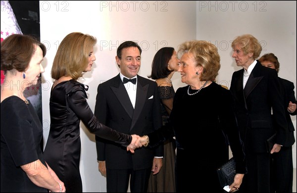 11/18/2002. Caroline Kennedy inaugurates the exhibition "Jackie Kennedy, les annees Maison Blanche" in Paris (30).