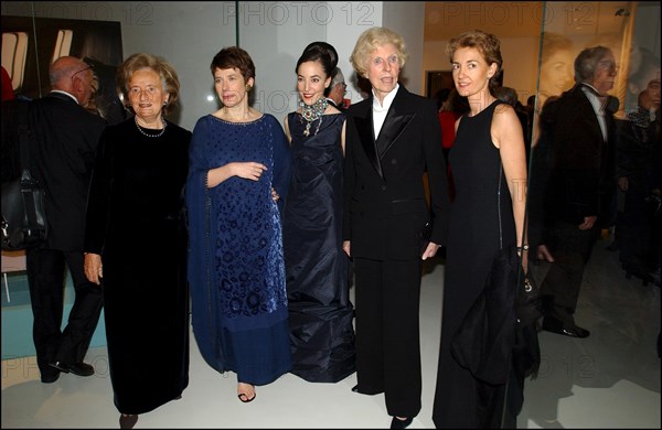 11/18/2002. Caroline Kennedy inaugurates the exhibition "Jackie Kennedy, les annees Maison Blanche" in Paris (30).